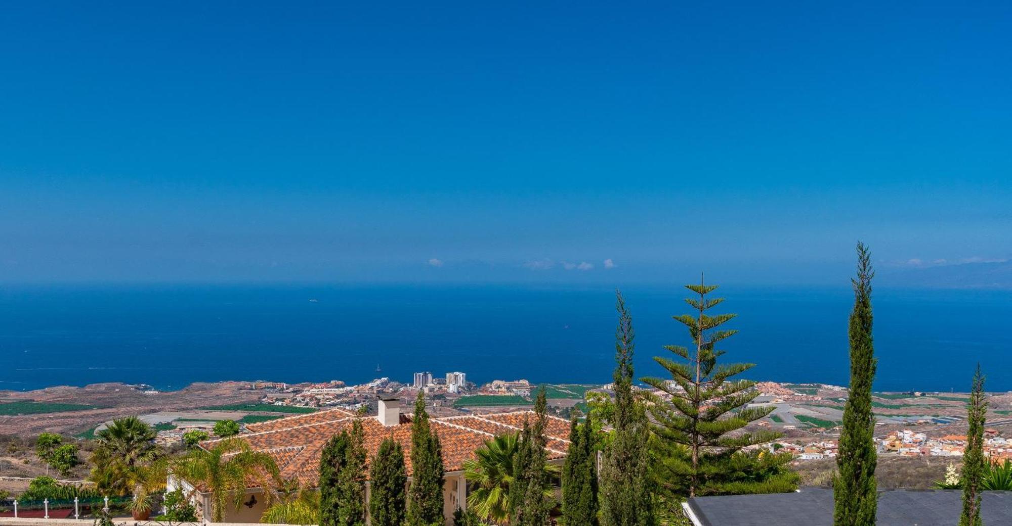 Villa Hibisco, Jacuzzi Y Vistas Al Atlantico Costa Adeje  Luaran gambar