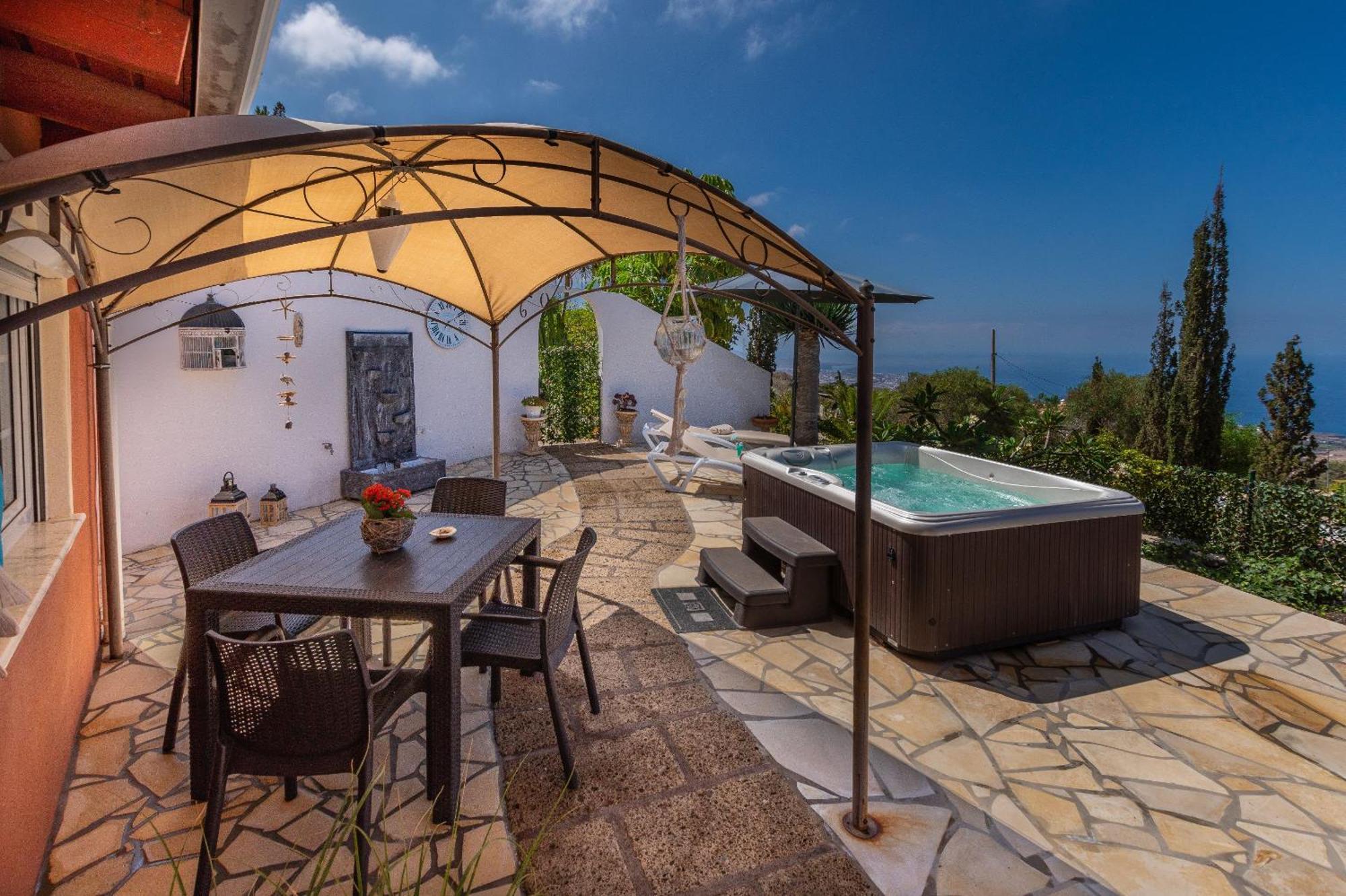 Villa Hibisco, Jacuzzi Y Vistas Al Atlantico Costa Adeje  Luaran gambar