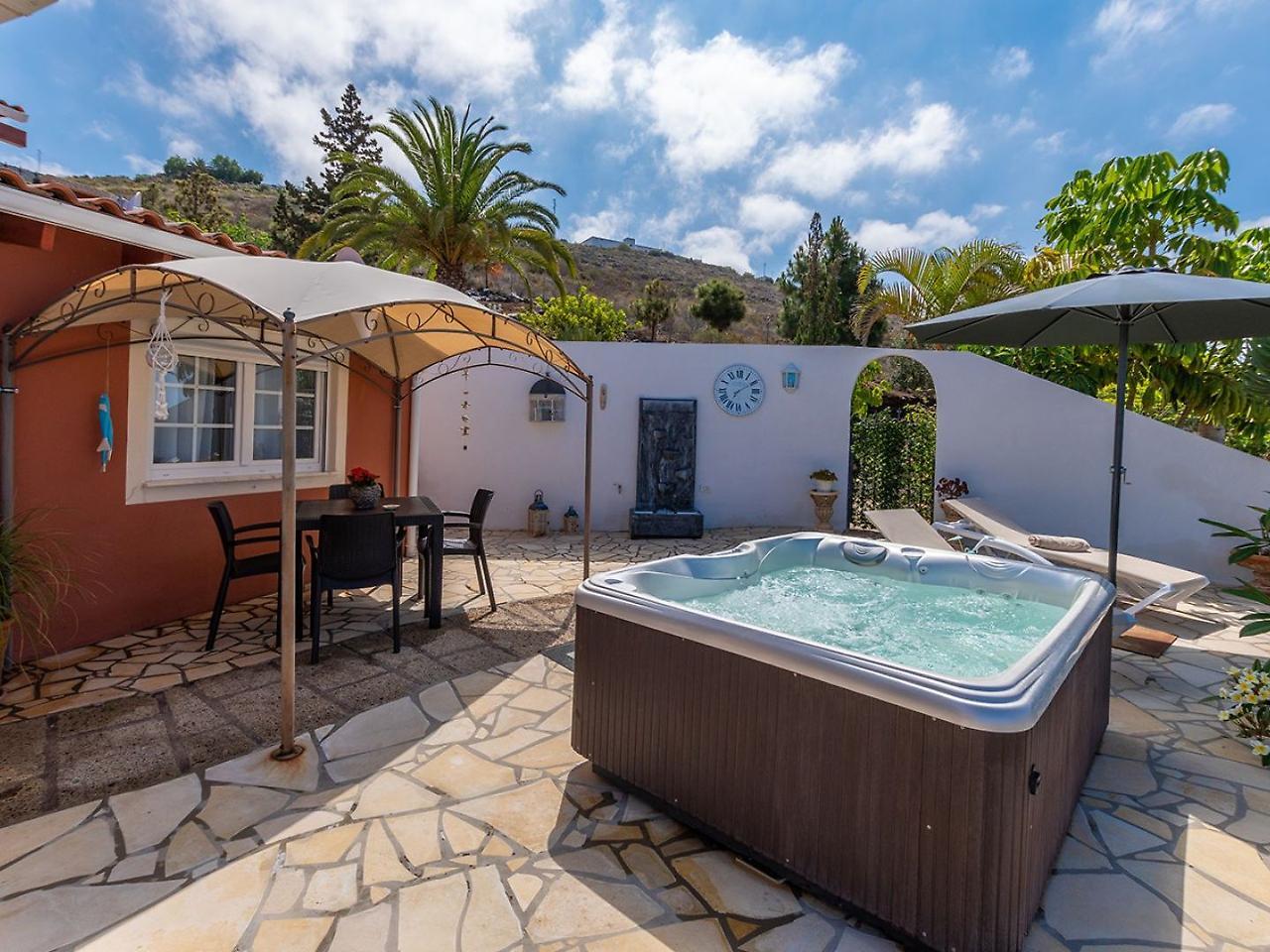 Villa Hibisco, Jacuzzi Y Vistas Al Atlantico Costa Adeje  Luaran gambar